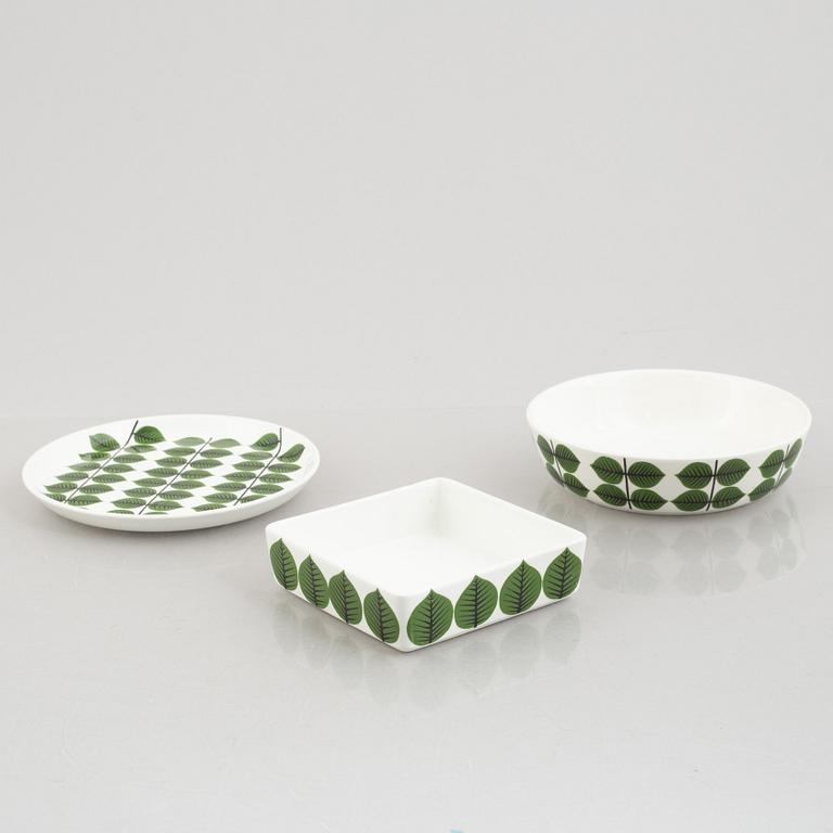 Stig Lindberg, a 59-piece creamware "Berså" service, Gustavsberg, Sweden, second half of the 20th century.