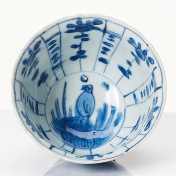 A blue and white kraak cup, Ming dynasty, Wanli (1572-1620).