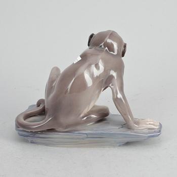 FIGURINER, 3 st, porslin, Royal Copenhagen, Rosenthal samt Dahl Jensen. Danmark och Tyskland.