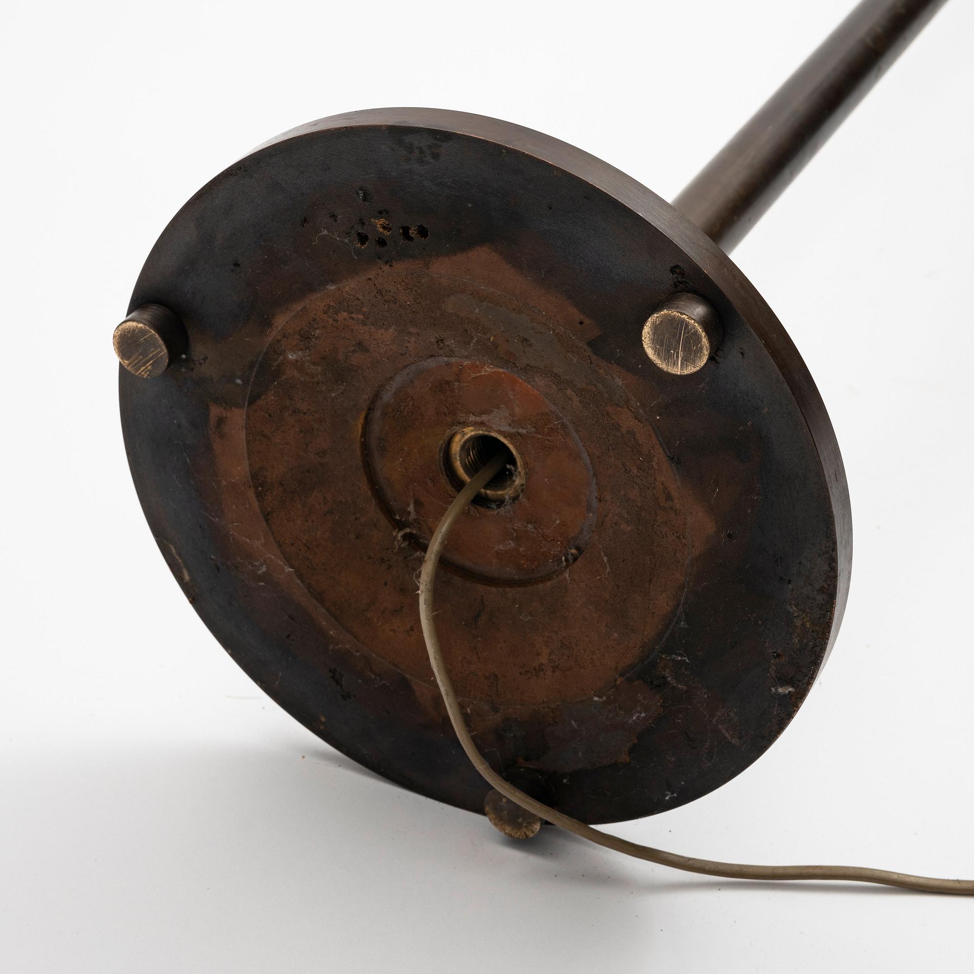 Poul Henningsen, golvlampa, "PH-80", Louis Poulsen, Danmark, 1900-talets mitt.