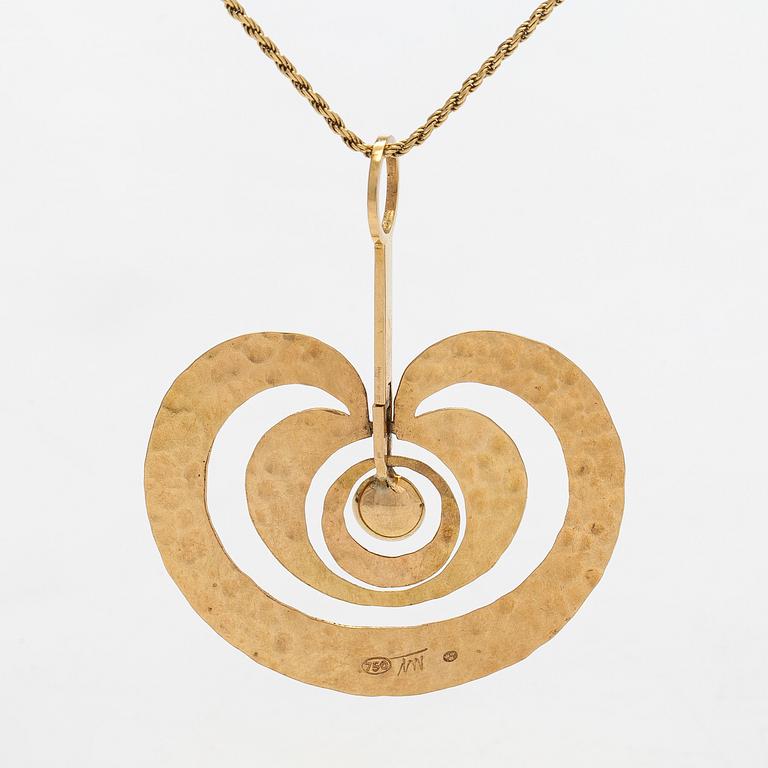 Tapio Wirkkala, pendant, "Apple", 18K gold.