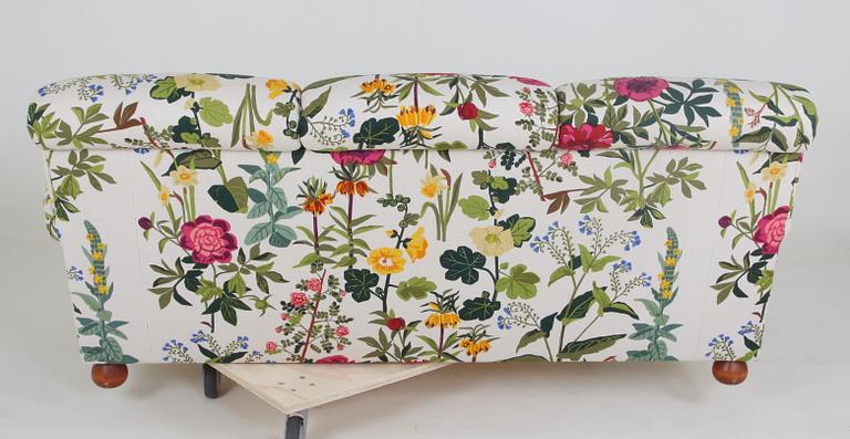SOFFA. Josef Frank för firma Svenskt Tenn modell 703.