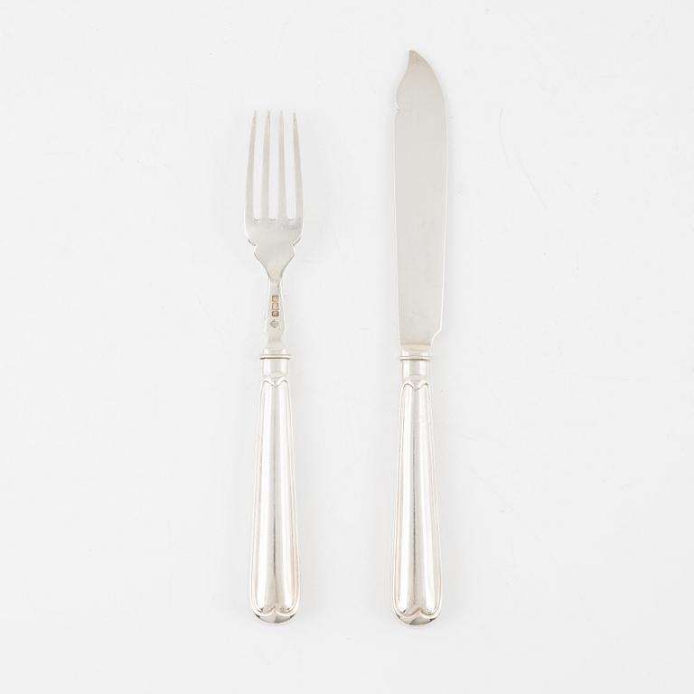 A silver fish cutlery, Martin, Hall & Co (Richard Martin & Ebenezer Hall), Sheffield 1901-1902 (18 pieces).