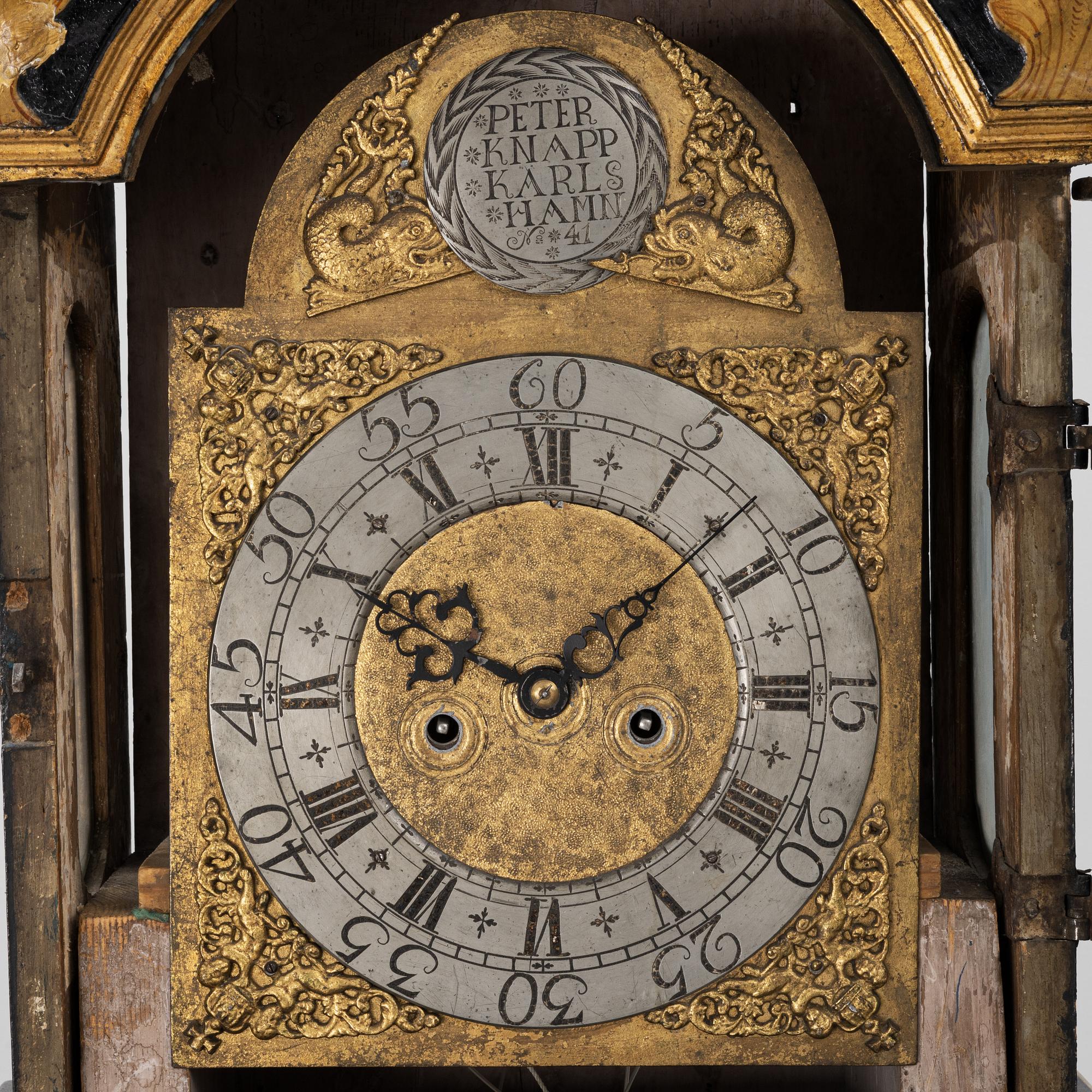 Golvur ur prins Carls samling, senbarock, signerat Peter Knapp Karlshamn N:o 41 (urmakare i Karlhamn, burskap 1749).