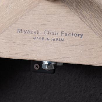 Kai Kristiansen, pallar, ett par, "Uni", Miyazaki Chair Factory, Japan.