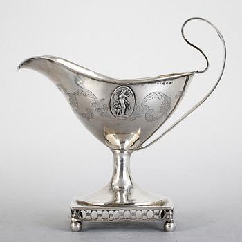 GRÄDDKANNA, silver, Lars Borin, Stockholm, otydligt stämplad 1797? Vikt 245 gram.