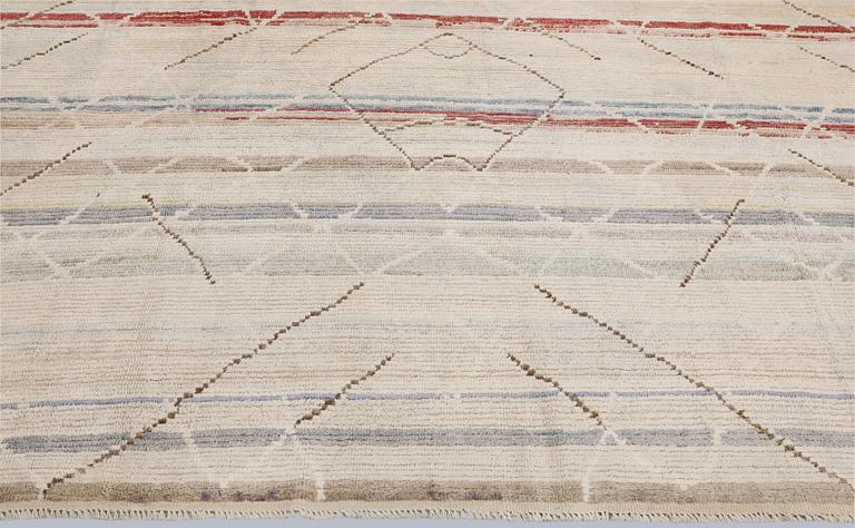 A carpet, Morocco design, approx. 381 x 283 cm.