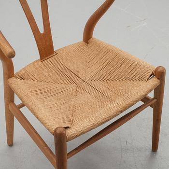 STOL, "Y-stolen", Hans J. Wegner för Carl Hansen & Son, Odense.