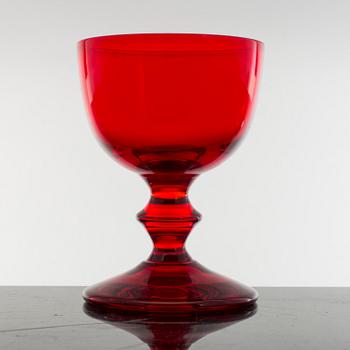 VINGLAS, STARKVINSGLAS och VASER, bl a Björn Trädgårdh, 12+12+2, Reijmyre.