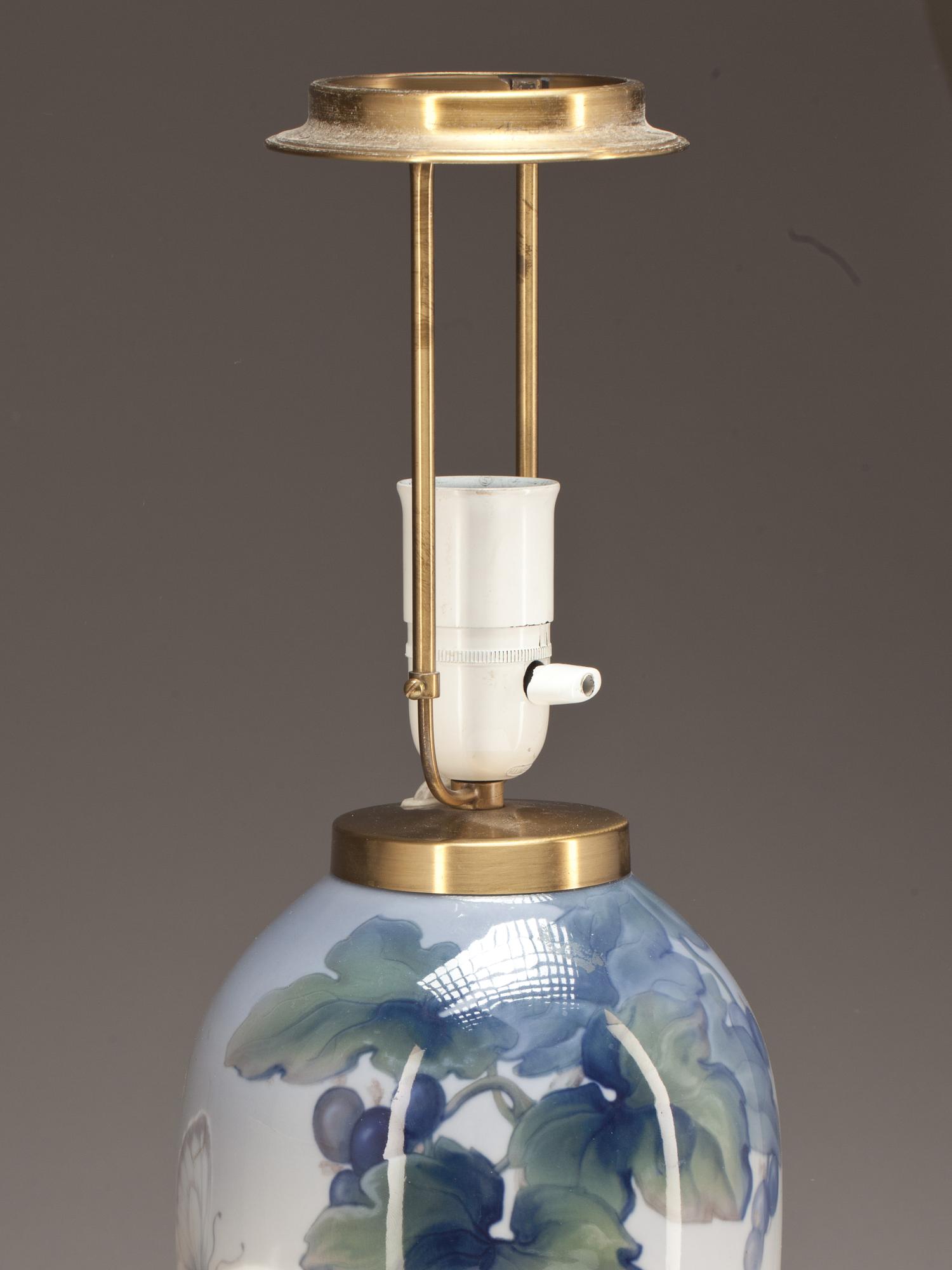 BORDSLAMPA, porslin, Bing & Gröndahl, Danmark, 1900-tal.