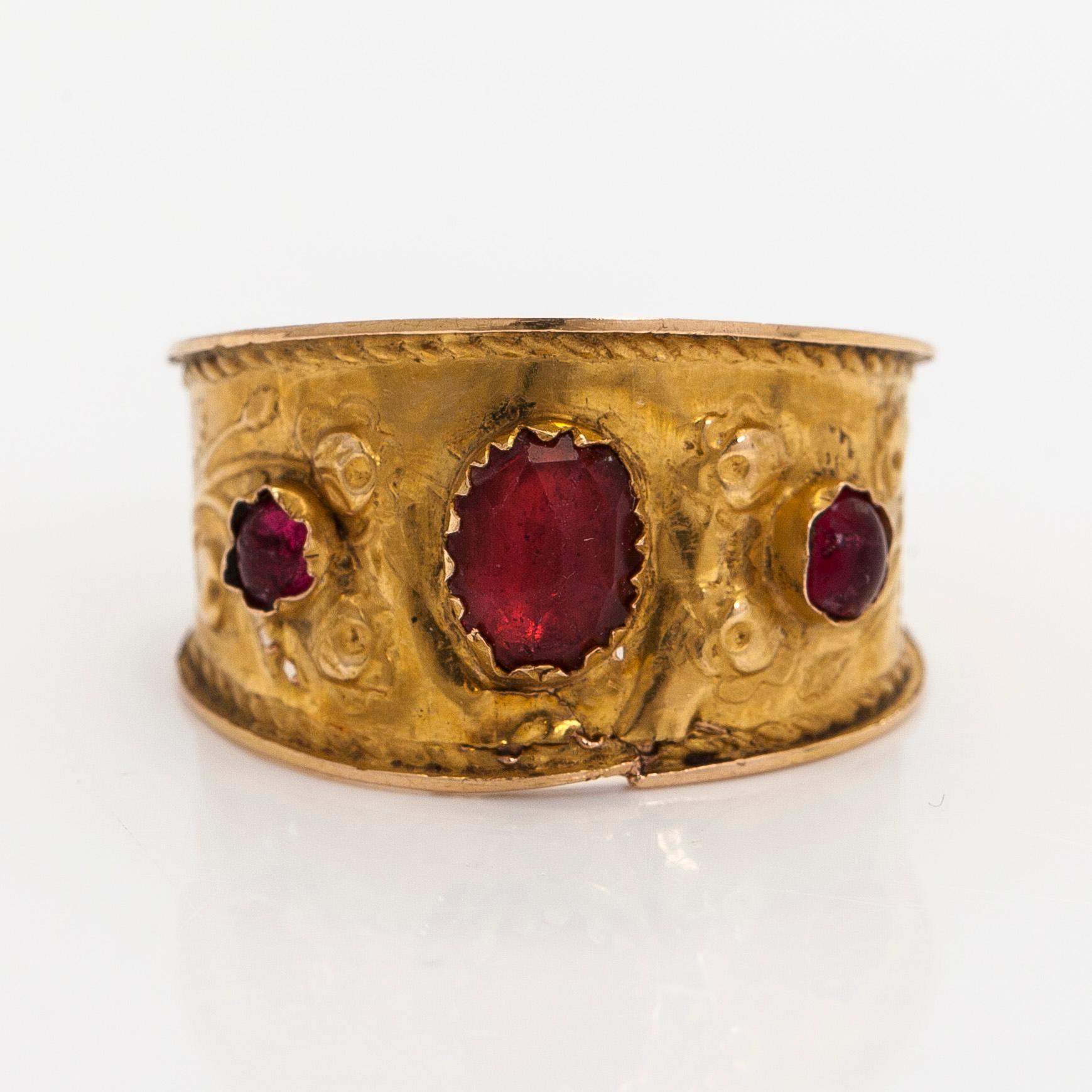 Ring, 18K guld, glas, Aabraham Wilhelm Ihander, Vasa 1843-79.