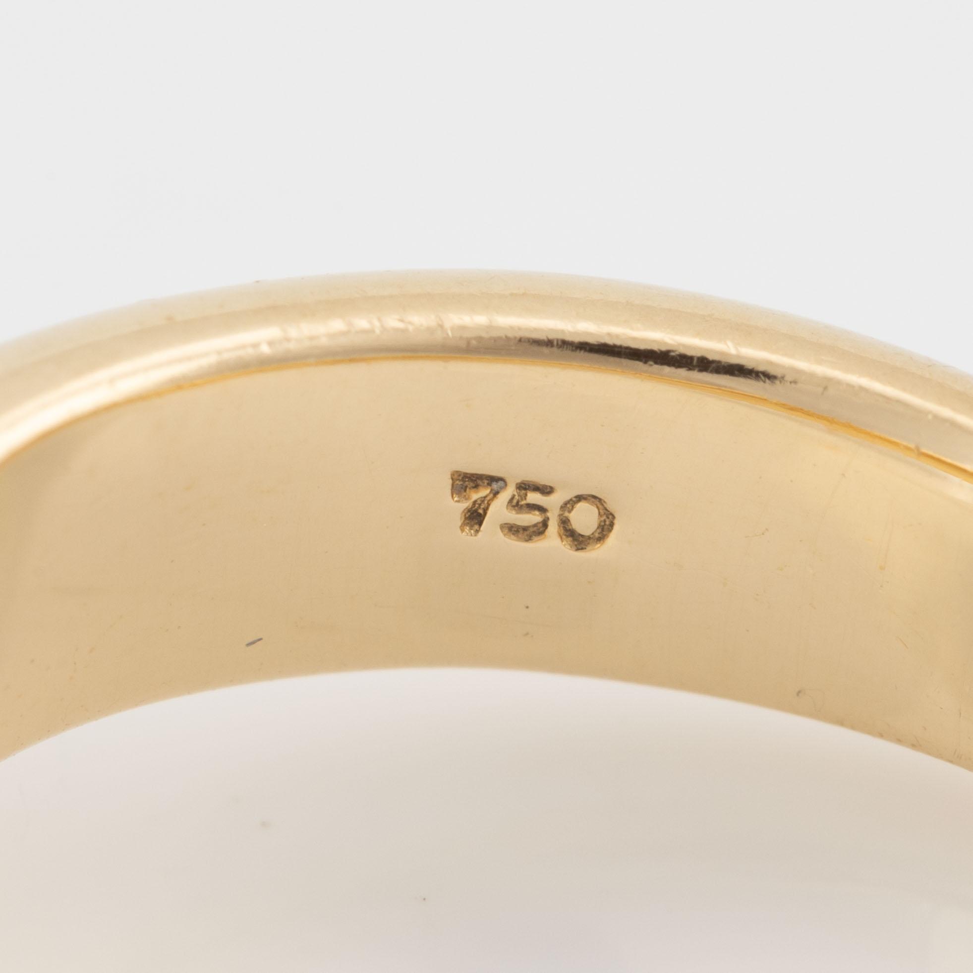 Ring, 18K gold with a round brilliant-cut diamond.