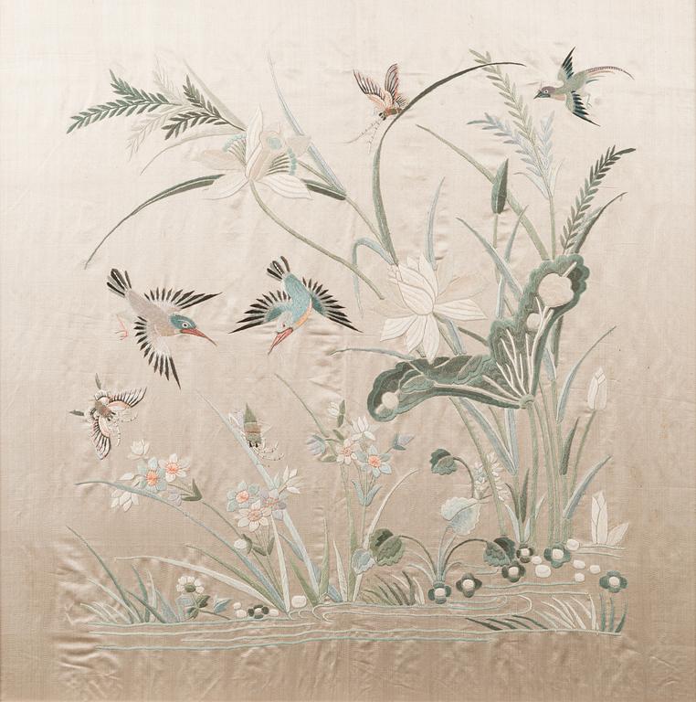 UNKNOWN ARTIST. Japanese embroidered silk panel, the first half of 20th century.