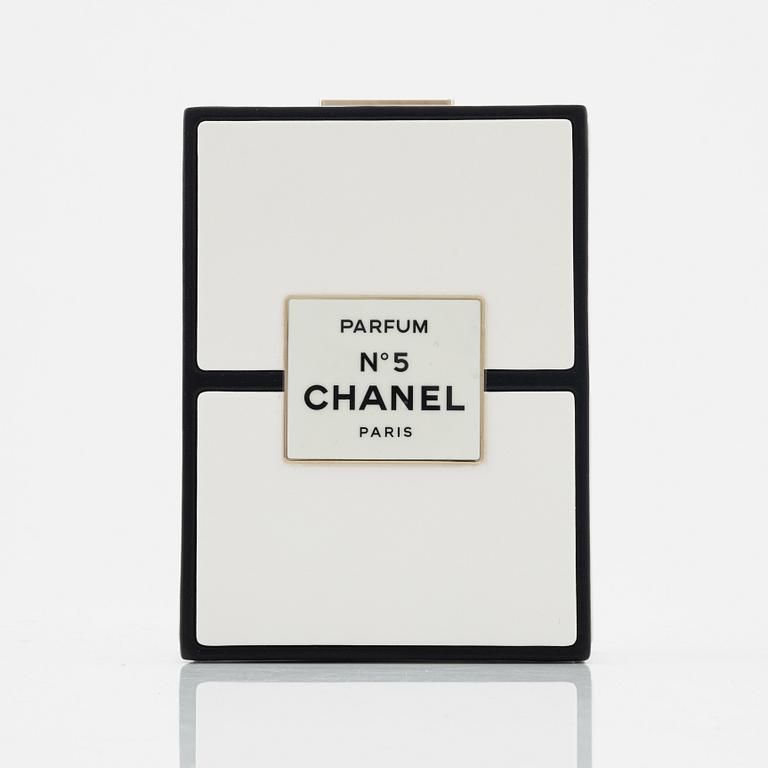 Chanel, A "Chanel No. 5 Parfum Box Evening Clutch", 2021.