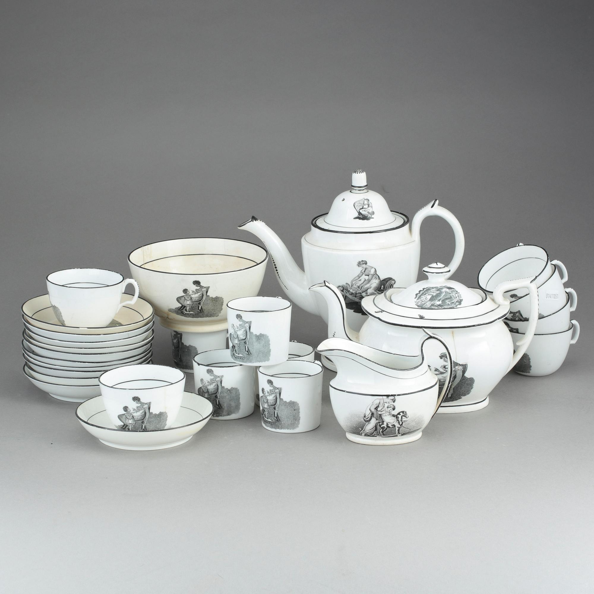 KAFFE- OCH TESERVIS, 15 delar, porslin. Empire.