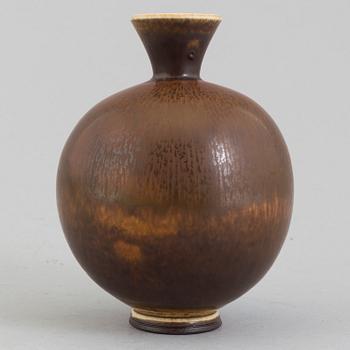 A Berndt Friberg vase, Gustavsbergs studio. Signed.