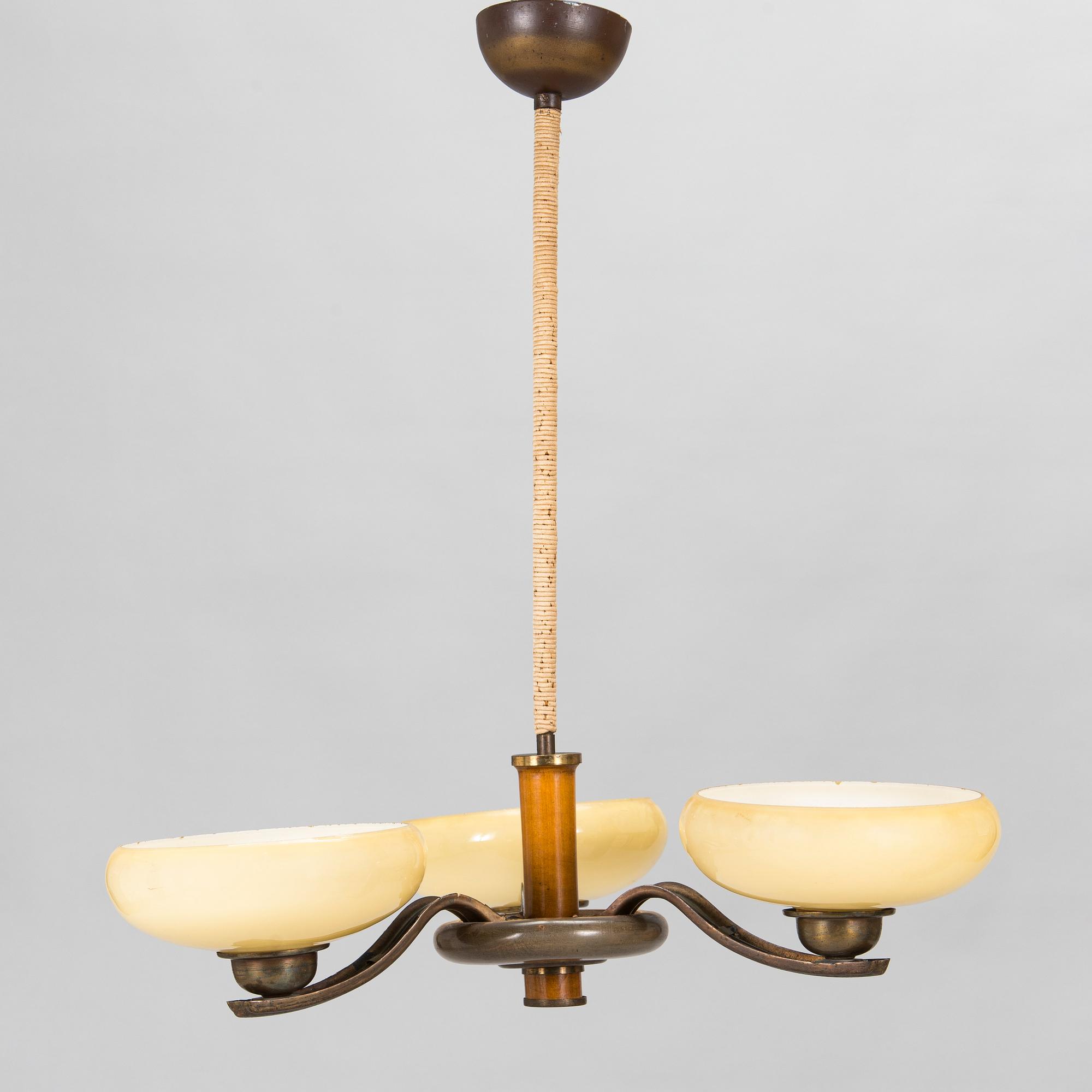 Paavo Tynell, kattovalaisin, malli 1255/3, Taito 1930-luku.