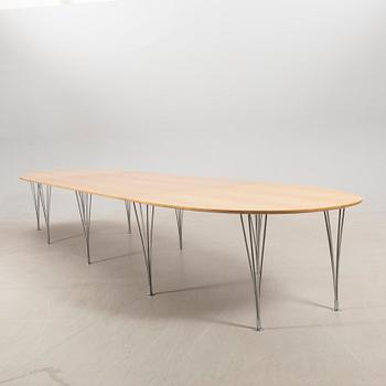 Piet Hein/Bruno Mathsson table "Superellipse" for Fritz Hansen late 20th century.