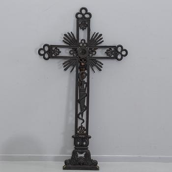 GRAVKORS, metall, 1900-talets första hälft.