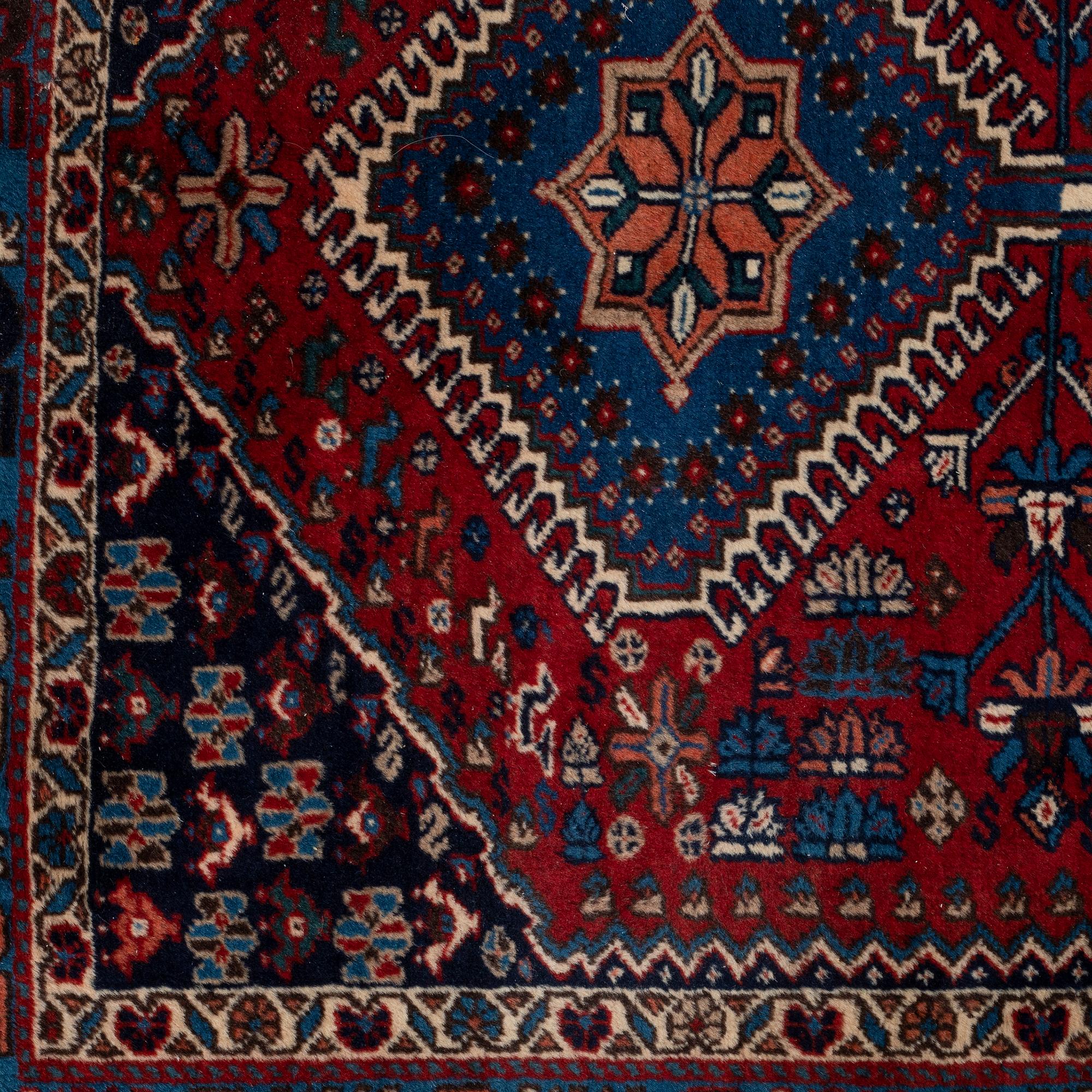 A RUG, Yalameh, ca 151 x 104 cm.