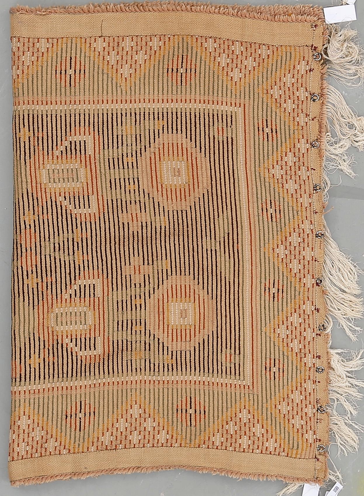 MATTA, rya, möjligen Hemslöjden. 1900-talets första hälft. Ca 171x132 cm.