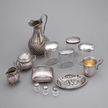 PARTI SILVERFÖREMÅL, 13 st, bla England och Tyskland, sent 1800-tal till 1900-tal. Tot ca 924 gram.