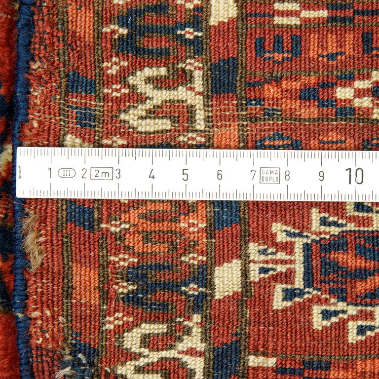 A rug, Antique Tekke, ca 115 x 115 cm.