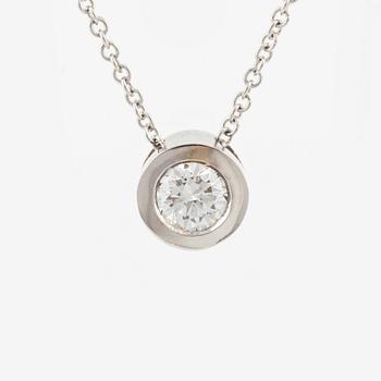 Pendant with chain 18K gold set with a round brilliant-cut diamond.