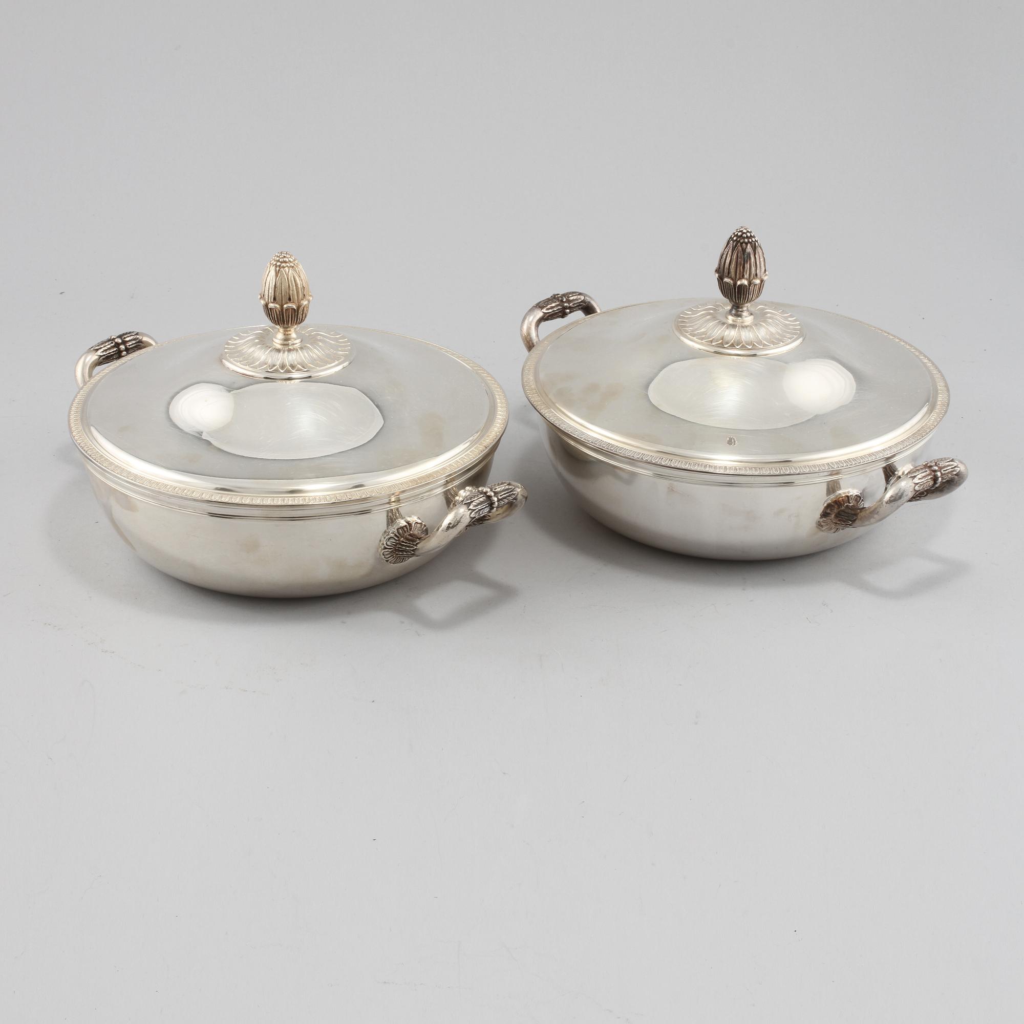 TERRINER, ett par, nysilver, empirestil, Christofle, Frankrike, gjorda mellan 1935 - 1983.