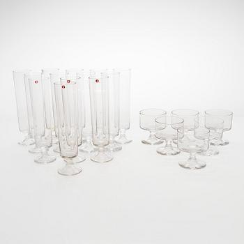 Tapio Wirkkala, juomalaseja, 19 kpl, "Karelia" malli 2103, Iittala, tuotannossa 1965-1974.