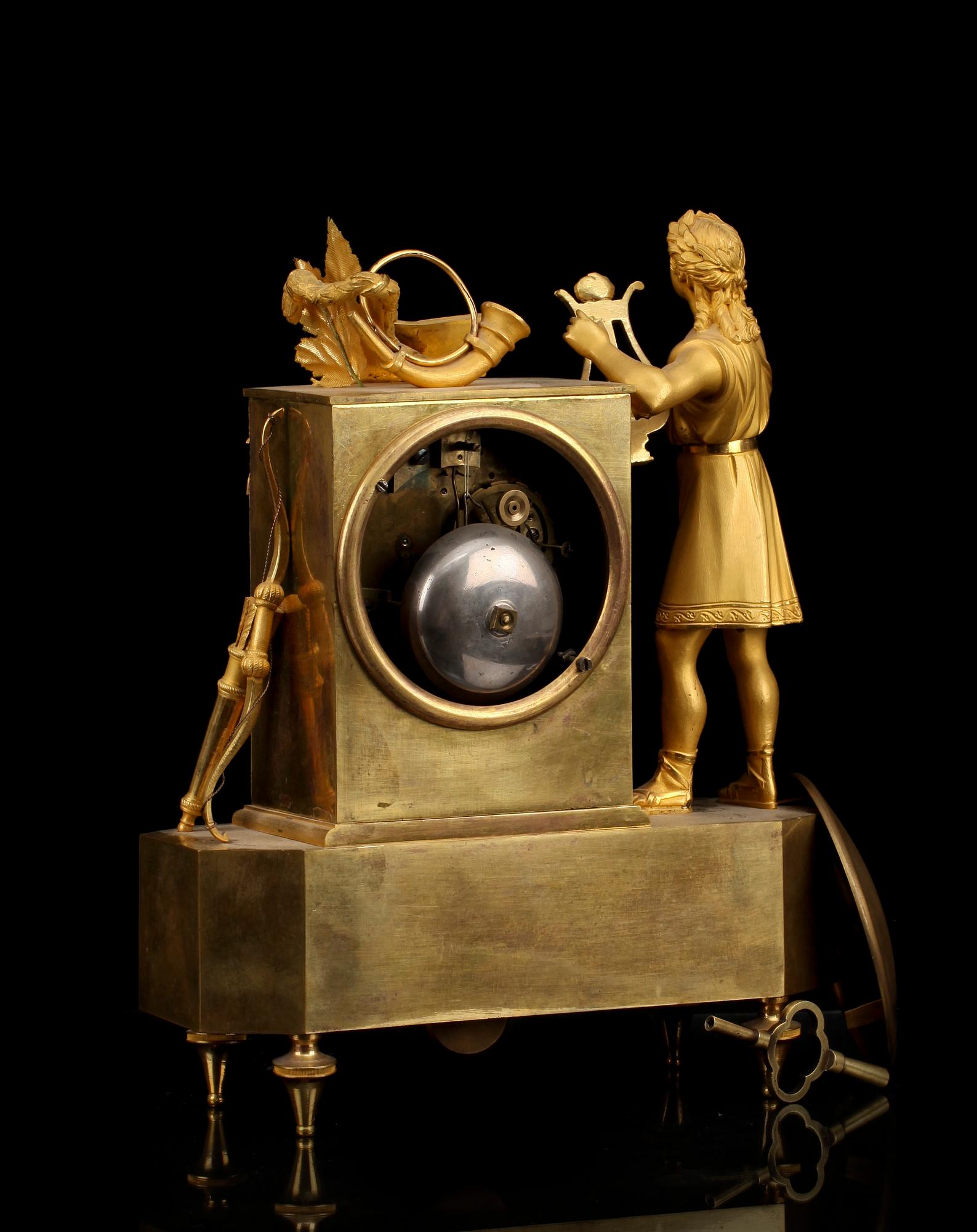 BORDSPENDYL, empire, 1800-talets första hälft.