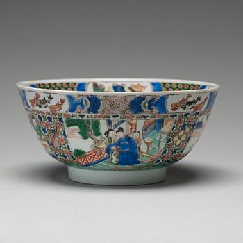 A famille verte bowl, Qing dynasty, Kangxi (1662-1722).