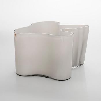 Alvar Aalto, vas, modell 3031, signerad Alvar Aalto. Iittala 1950-tal.