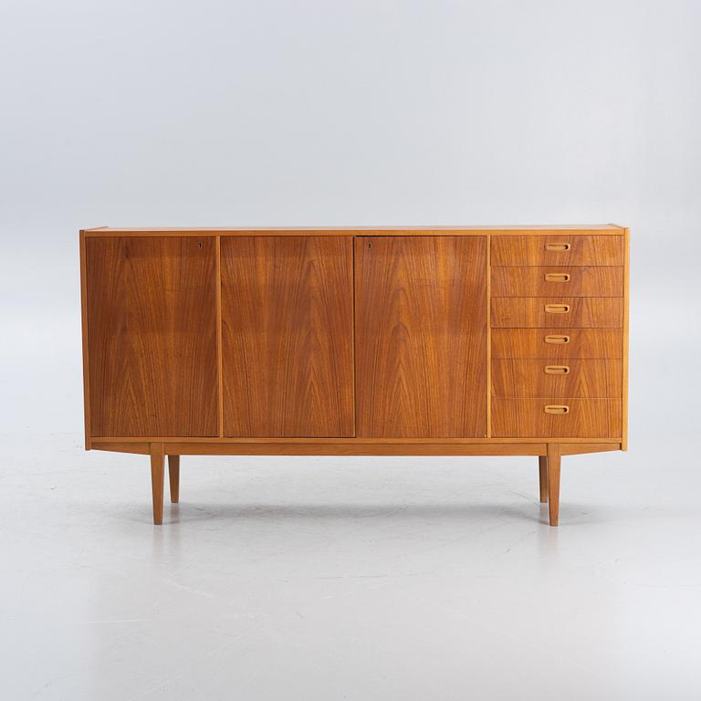 A 1950's/60's sideboard.