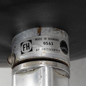 Arne Jacobsen, a black leather 'Egg' lounge chair from Fritz Hansen, Denmark.