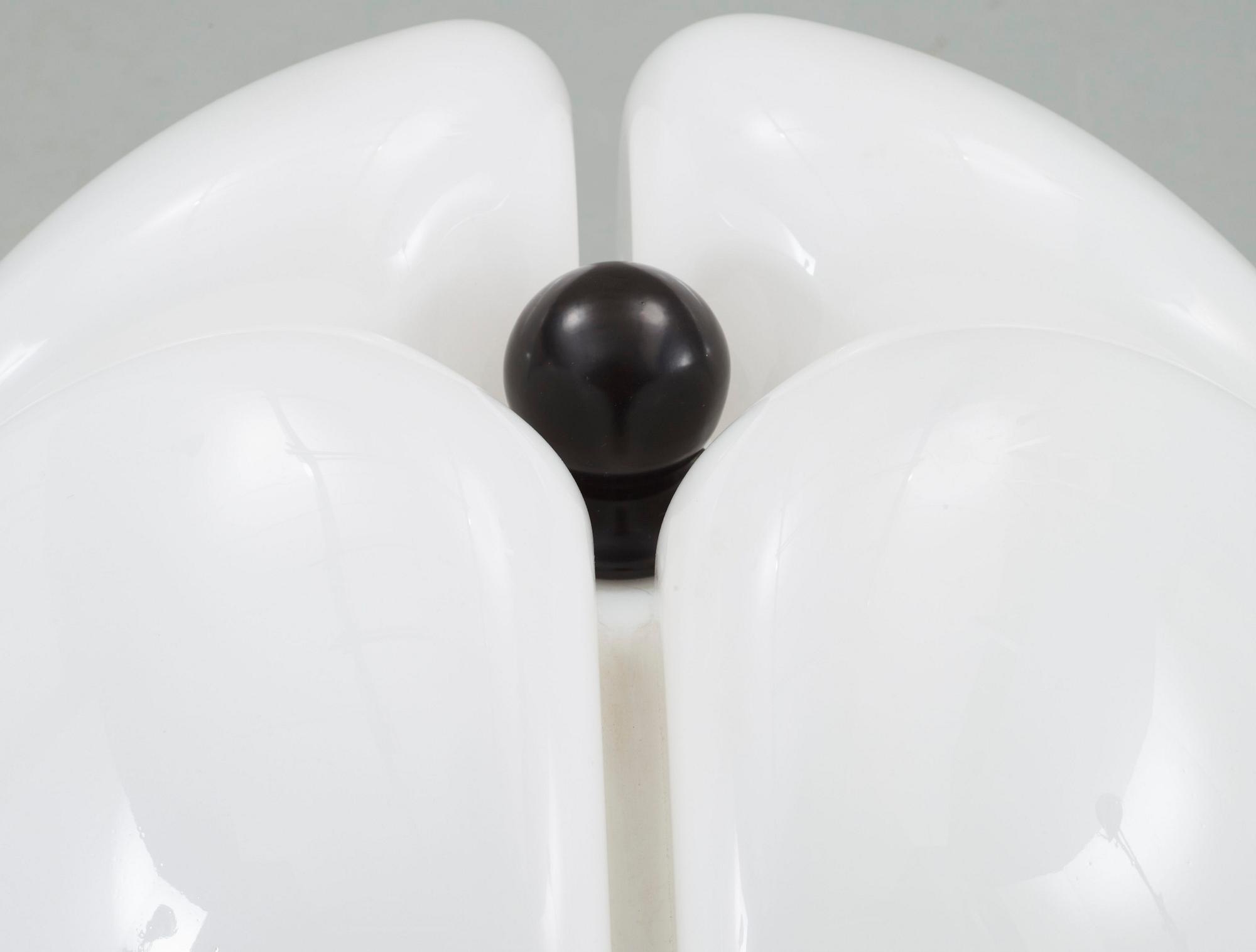 BORDSLAMPA, Gae Aulenti, "Pipistrello", Martinelli Luce, Italien, formgiven 1965.