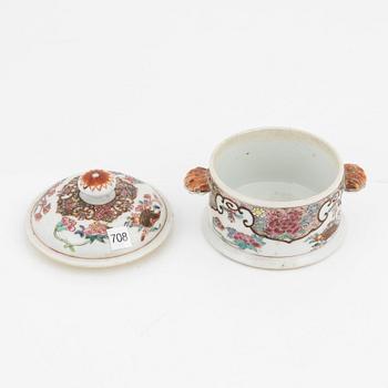 A famille rose miniature tureen with cover, Qing dynasty, Yongzheng (1723-35).