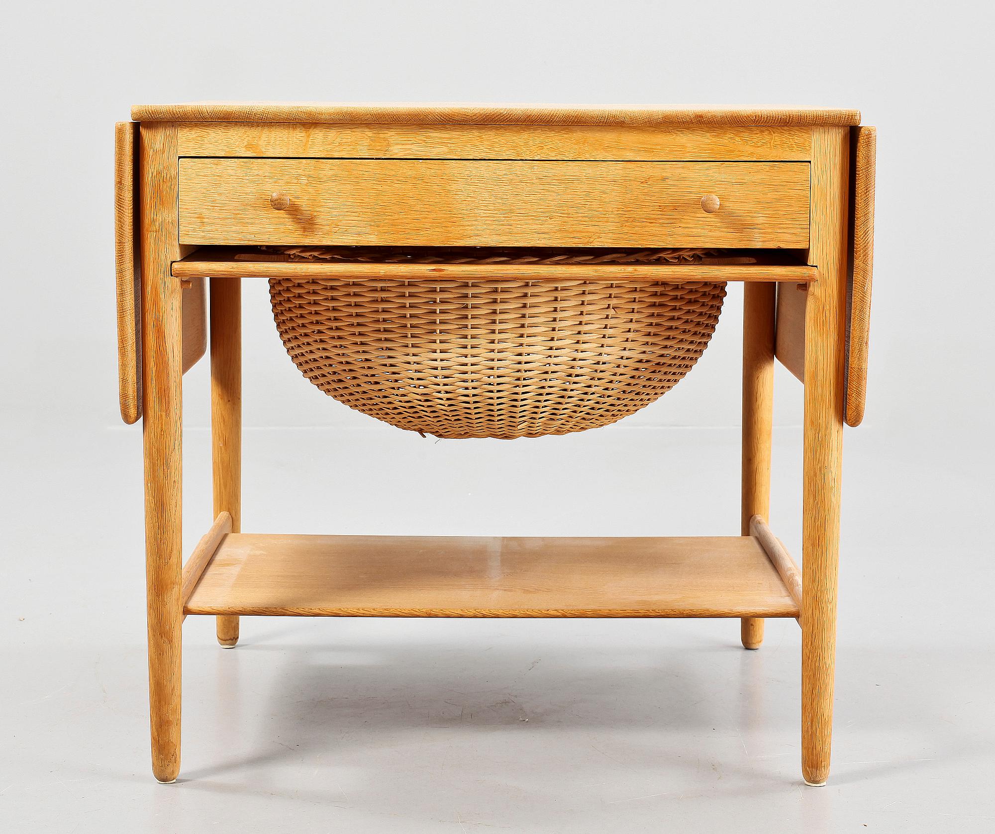 SYBORD, "AT-33", Hans Wegner, Andreas Tuck, Danmark, 1900-talets andra hälft.