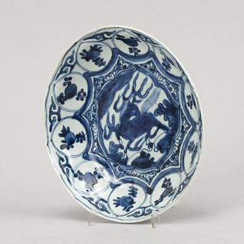 A blue and white kraak dish, Ming dynasty, Wanli (1572-1620).