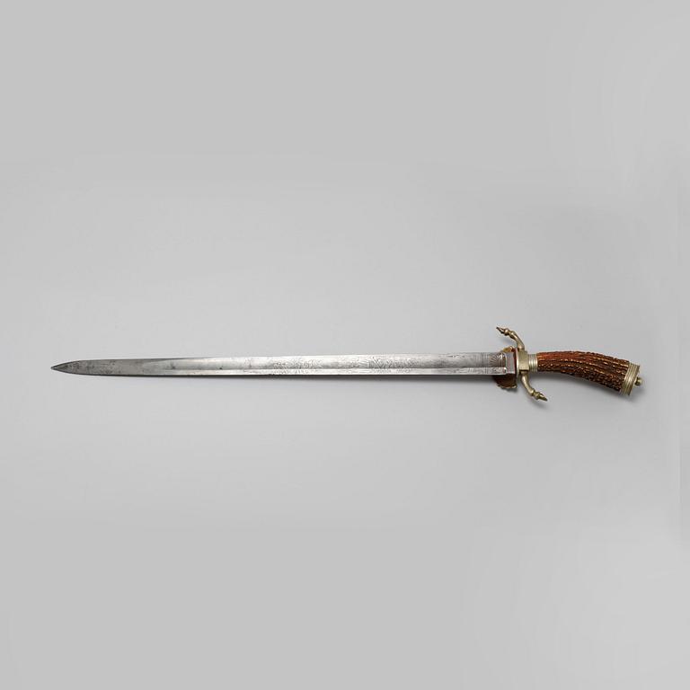 A hunting dagger, 19th century.