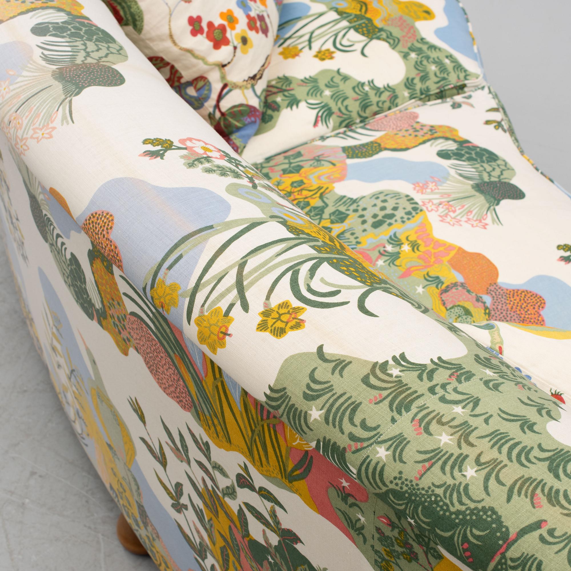 Josef Frank, a model 968 sofa, Firma Svenskt Tenn.