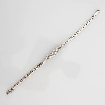 Armband 18K vitguld med diamanter ca 2,21 ct.