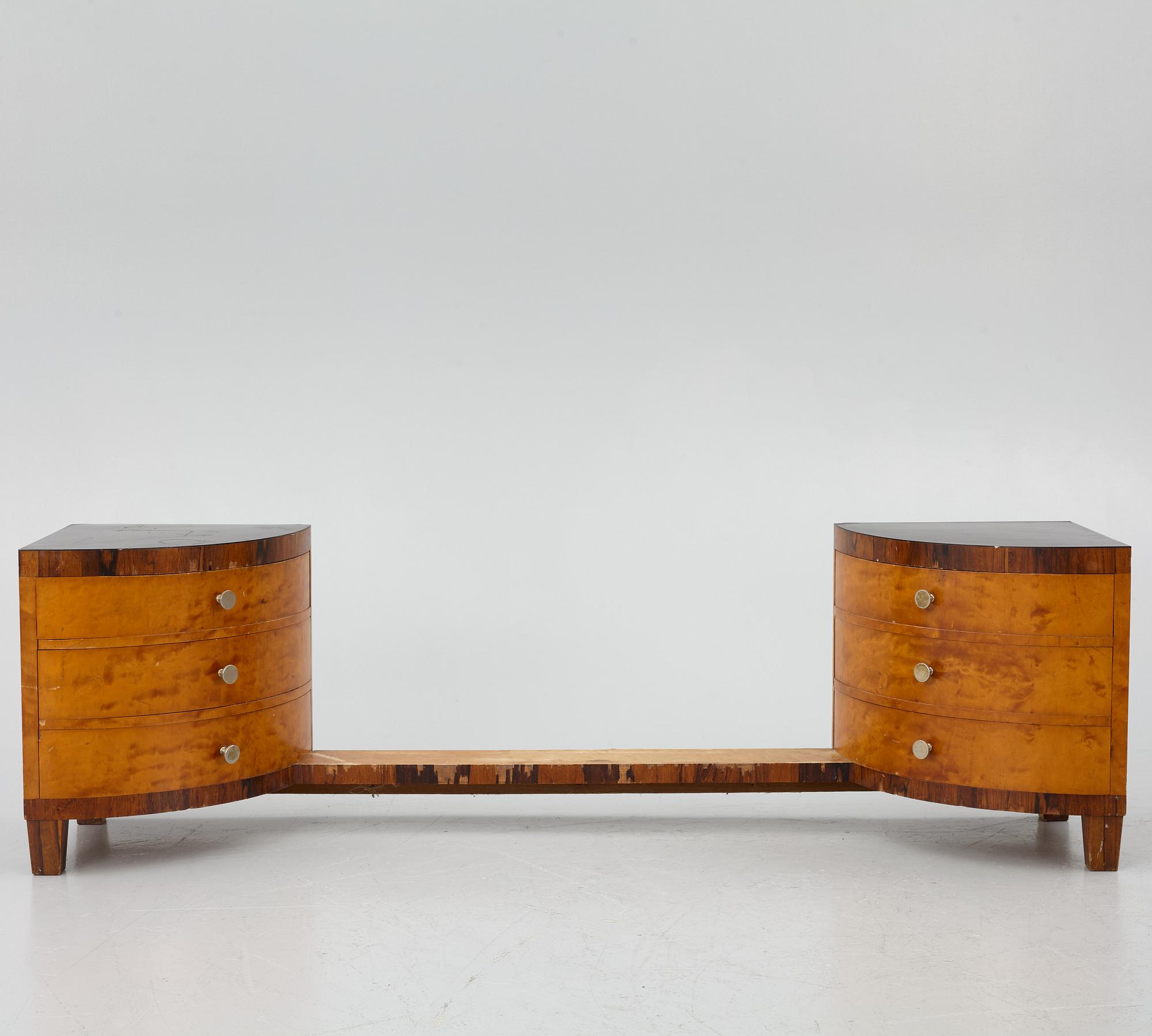 An Art Déco dressing table with large mirror, 1930's.
