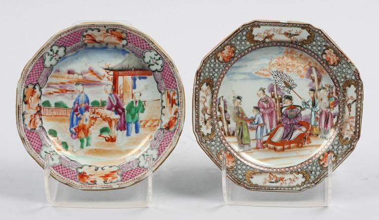 ASSIETTER, 2 st, porslin, Qianlong, Kina, 1700-tal.