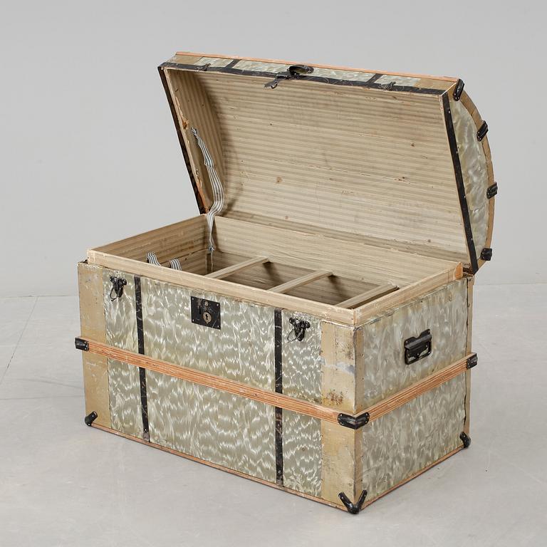 KOFFERT, 1900-talets början.