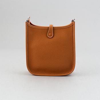 Hermès, an 'Evelyn' leather handbag.