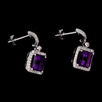 ÖRHÄNGEN, ett par, 14k vitguld med ametister och diamanter tot ca0,75ct. Vikt 3,8g.