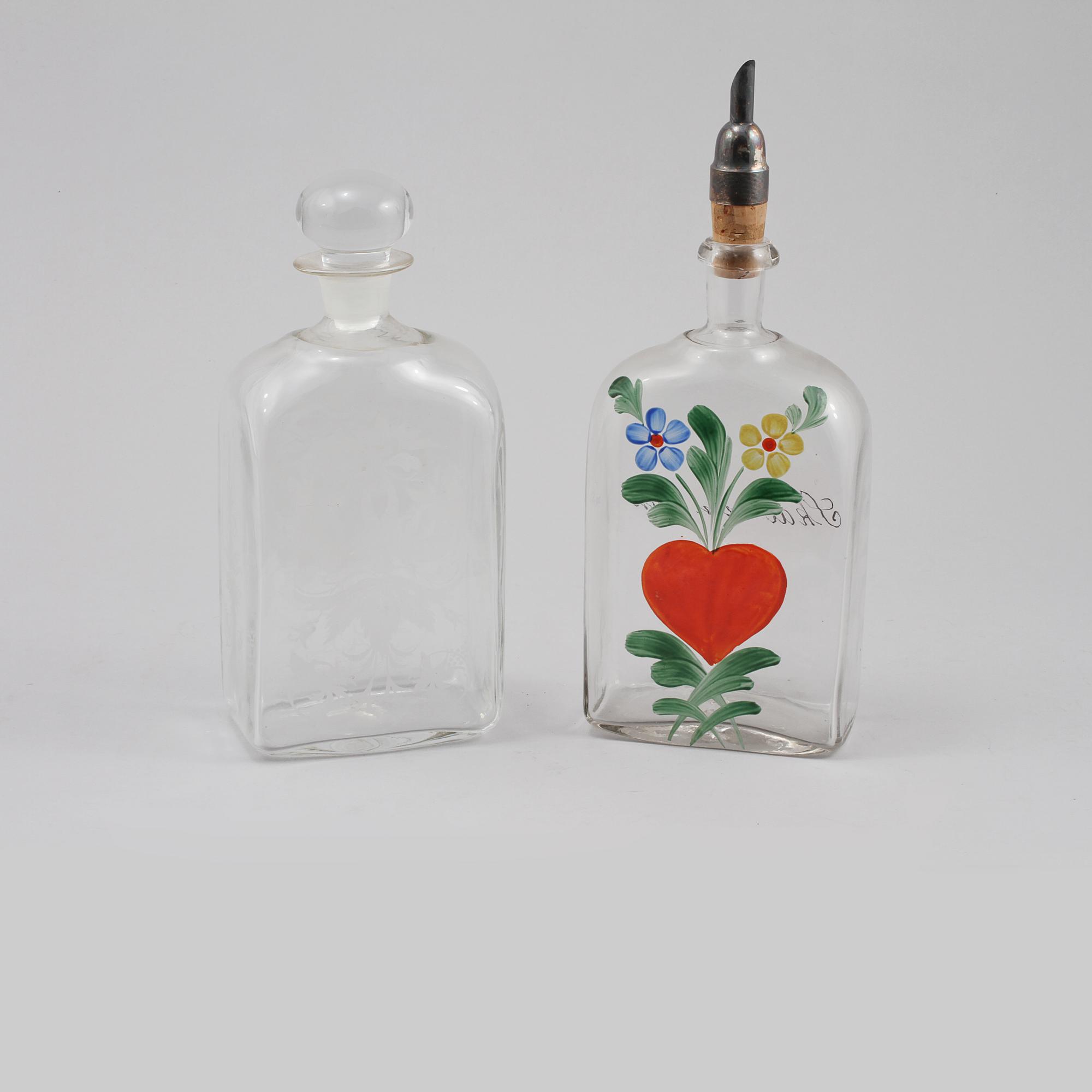 FLASKOR, 2 st, glas, 1900-tal.
