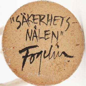 Herman Fogelin, sculpture "The Safety Pin".