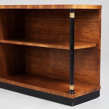 Axel Einar Hjorth, sideboard, variant av modell "Borgen", Nordiska Kompaniet 1930-tal, Swedish Grace.